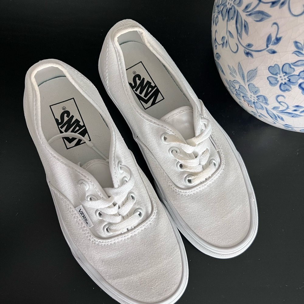 Vans Authentic Shoe - White